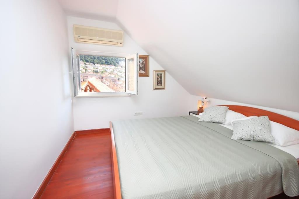 Bohemian Apartment City Center - 2 Bedroom ドゥブロブニク エクステリア 写真